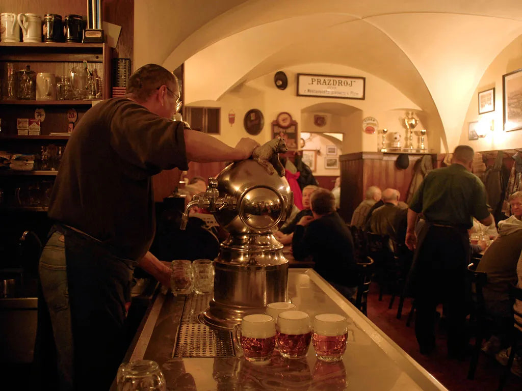 Plan your perfect itinerary for every season (Spring/Summer/Autumn/Winter) and explore the best hidden gems and things to do, because the best time to visit Prague are all months, each one has it's own magic.